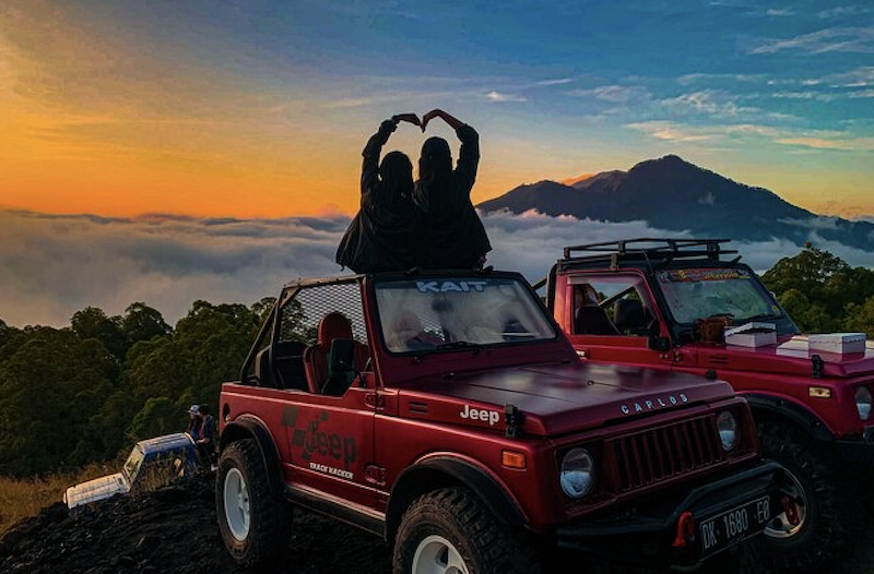 Jeep Batur Sunrise